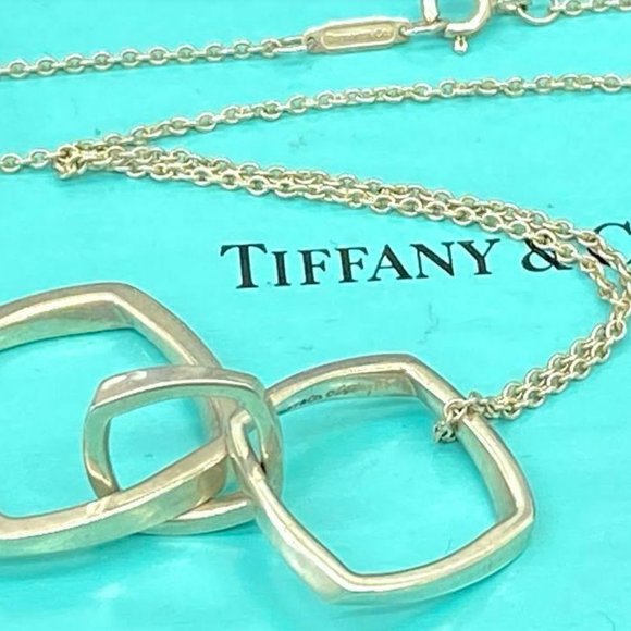 MINT CONDITION!!  Tiffany & Co. Frank Gehry Interlocking Torque Necklace - Picture 2 of 6